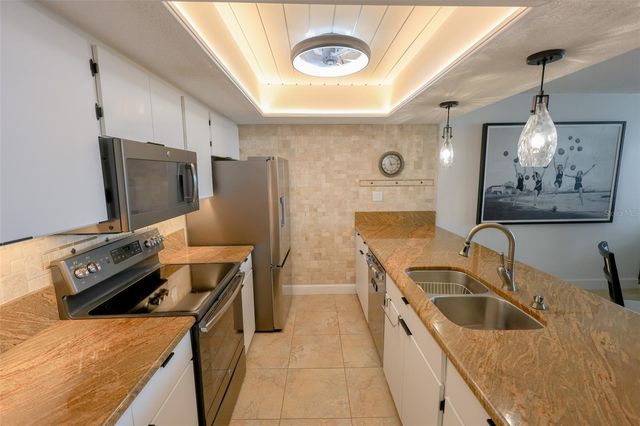 440 S GULFVIEW BOULEVARD 1105, Clearwater Beach, FL 33767