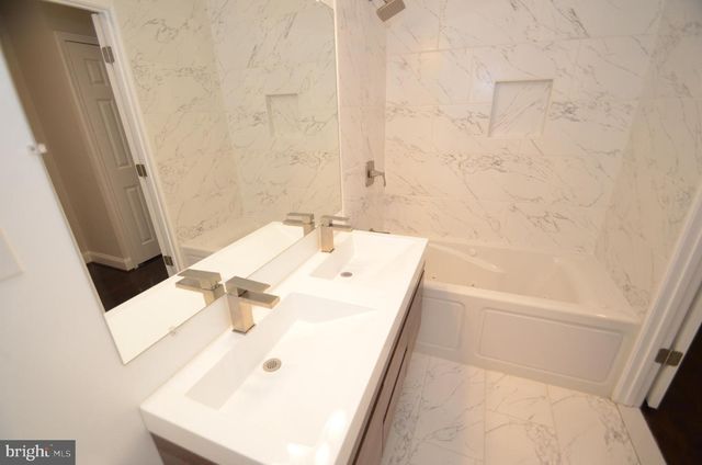 5200 KINGS PARK DR, Springfield, VA 22151