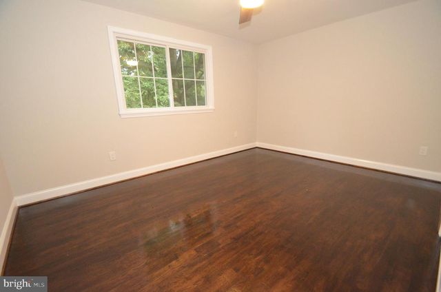 5200 KINGS PARK DR, Springfield, VA 22151