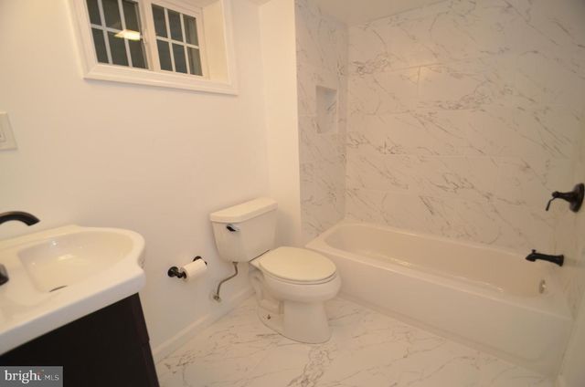 5200 KINGS PARK DR, Springfield, VA 22151