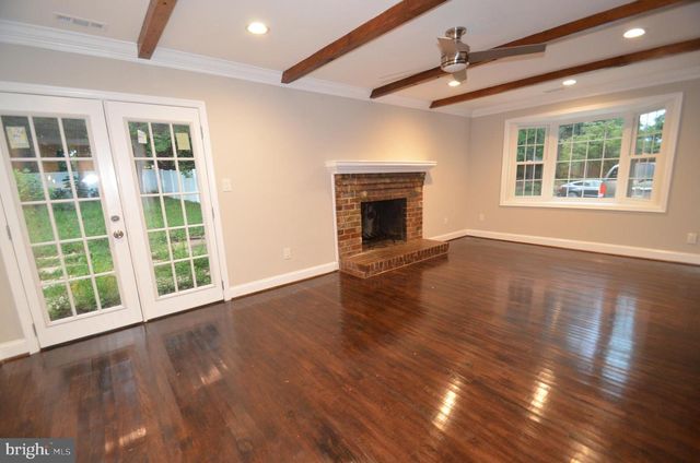 5200 KINGS PARK DR, Springfield, VA 22151