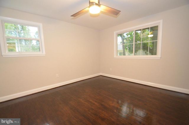 5200 KINGS PARK DR, Springfield, VA 22151