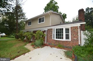 5200 KINGS PARK DR, Springfield, VA 22151