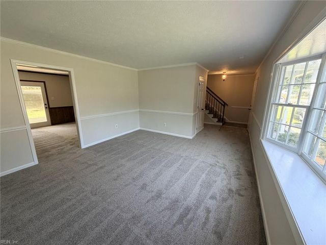 724 Pilot House DR, Newport News, VA 23606