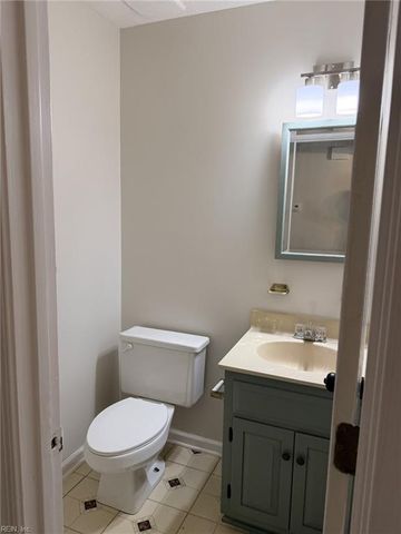 724 Pilot House DR, Newport News, VA 23606