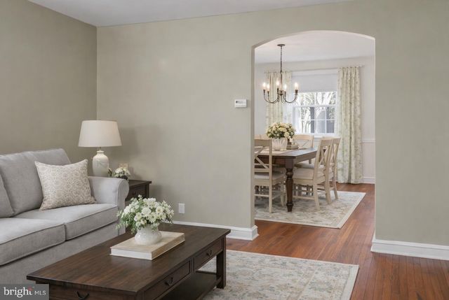 1505 SUNNYHILL LN, Havertown, PA 19083