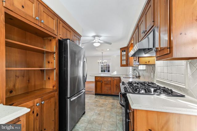 1505 SUNNYHILL LN, Havertown, PA 19083