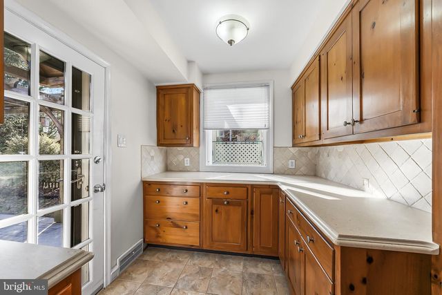 1505 SUNNYHILL LN, Havertown, PA 19083