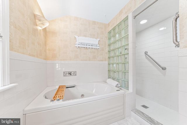 1505 SUNNYHILL LN, Havertown, PA 19083