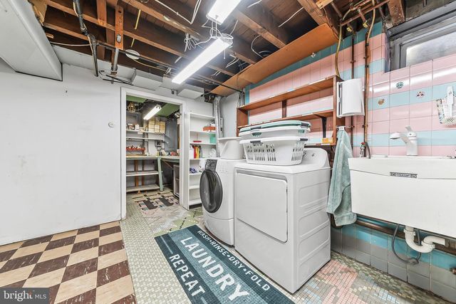 1505 SUNNYHILL LN, Havertown, PA 19083