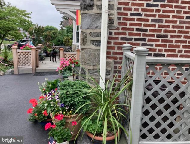 1505 SUNNYHILL LN, Havertown, PA 19083