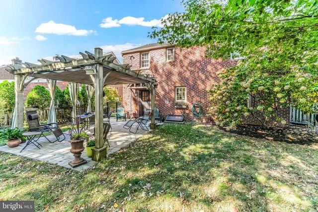 1505 SUNNYHILL LN, Havertown, PA 19083