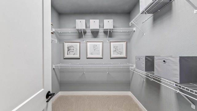 911 Kohlwey DRIVE, Grafton, WI 53024