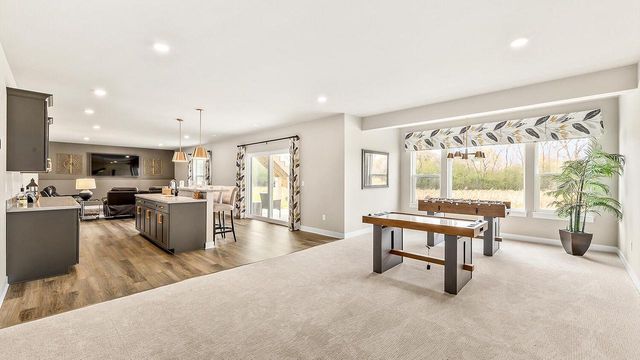 911 Kohlwey DRIVE, Grafton, WI 53024