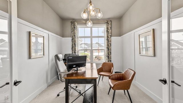 911 Kohlwey DRIVE, Grafton, WI 53024