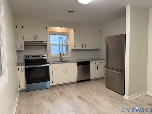 4706 Glen Tara Dr, Midlothian, VA 23112