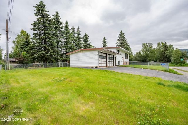 7007 E 16th Avenue, Anchorage, AK 99504
