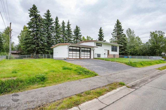 7007 E 16th Avenue, Anchorage, AK 99504