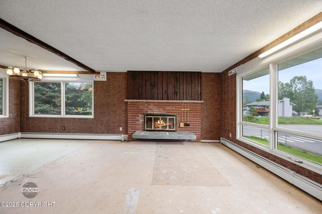 7007 E 16th Avenue, Anchorage, AK 99504