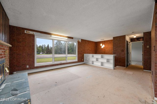 7007 E 16th Avenue, Anchorage, AK 99504