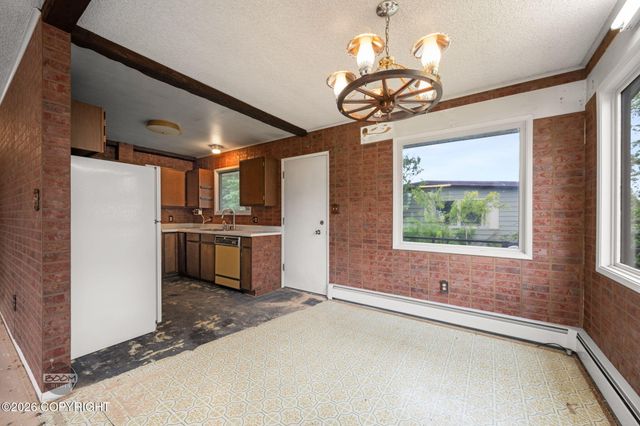 7007 E 16th Avenue, Anchorage, AK 99504