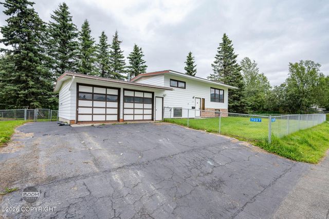 7007 E 16th Avenue, Anchorage, AK 99504