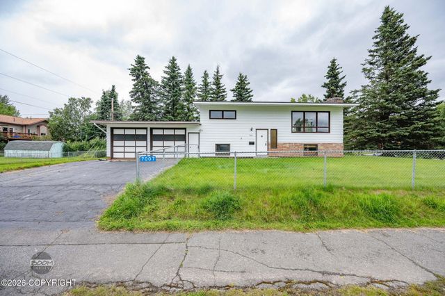 7007 E 16th Avenue, Anchorage, AK 99504