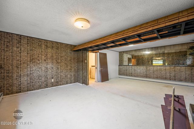 7007 E 16th Avenue, Anchorage, AK 99504