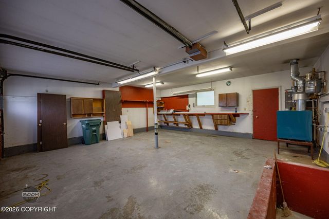 7007 E 16th Avenue, Anchorage, AK 99504