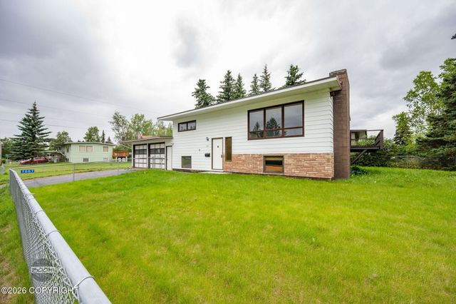 7007 E 16th Avenue, Anchorage, AK 99504
