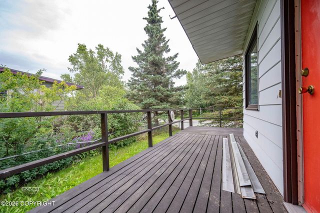 7007 E 16th Avenue, Anchorage, AK 99504