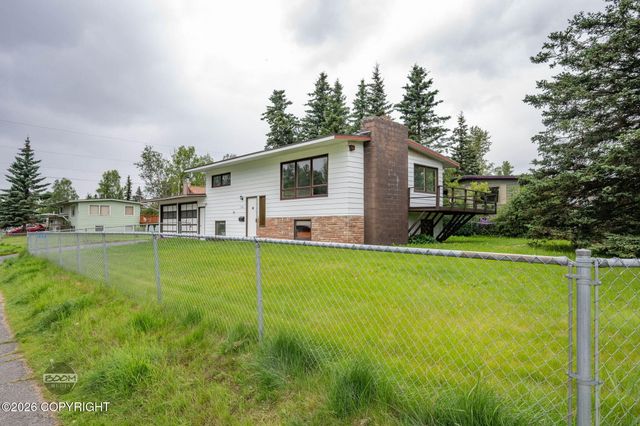 7007 E 16th Avenue, Anchorage, AK 99504