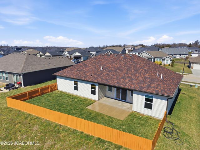 708 PROMENADE DRIVE, Columbia, MO 65202