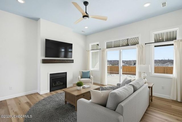 708 PROMENADE DRIVE, Columbia, MO 65202