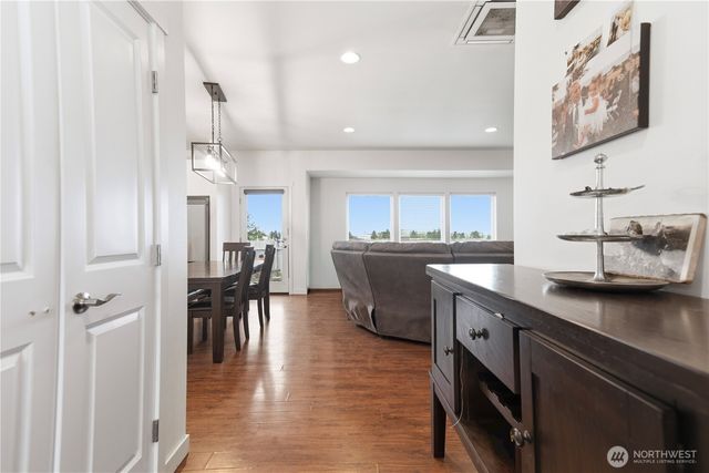 31 Marlo Loop, Sequim, WA 98382