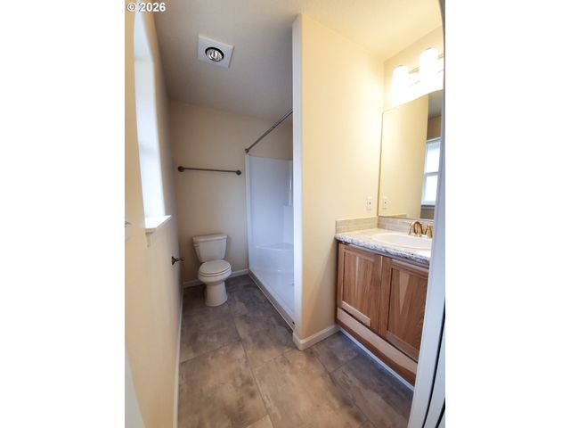 206 Douglas St, Longview, WA 98632