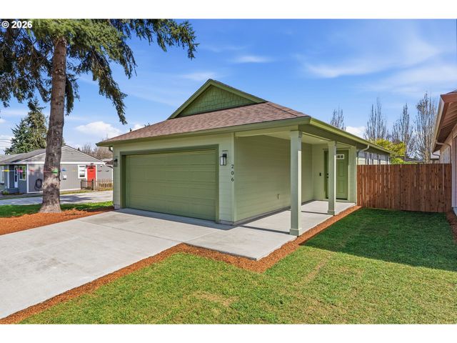 206 Douglas St, Longview, WA 98632