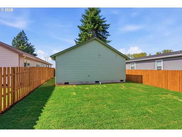206 Douglas St, Longview, WA 98632