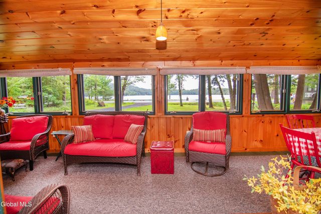 89 Hunt Lake Road, Corinth, NY 12822