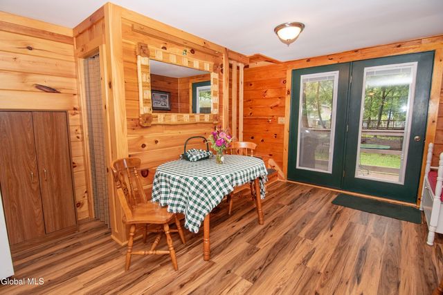 89 Hunt Lake Road, Corinth, NY 12822