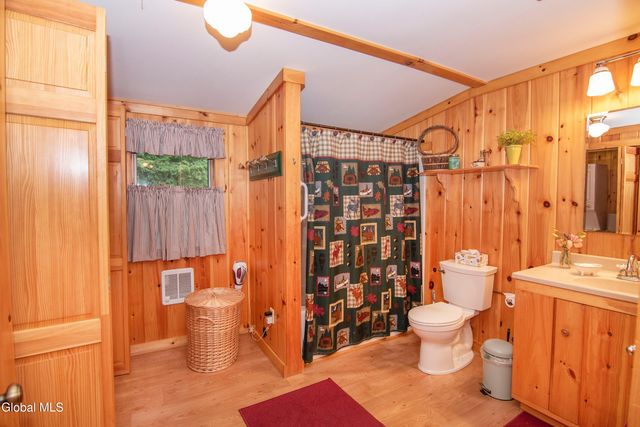 89 Hunt Lake Road, Corinth, NY 12822