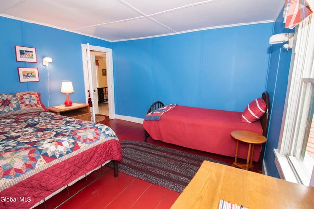 89 Hunt Lake Road, Corinth, NY 12822