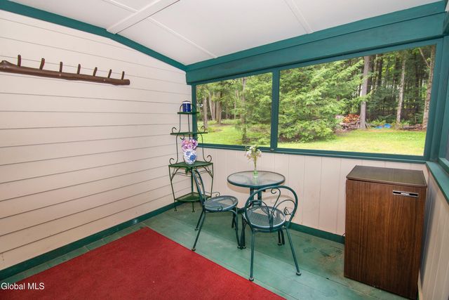 89 Hunt Lake Road, Corinth, NY 12822