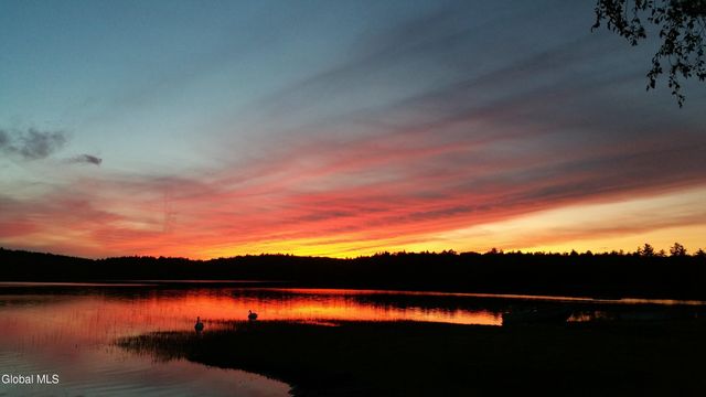 89 Hunt Lake Road, Corinth, NY 12822