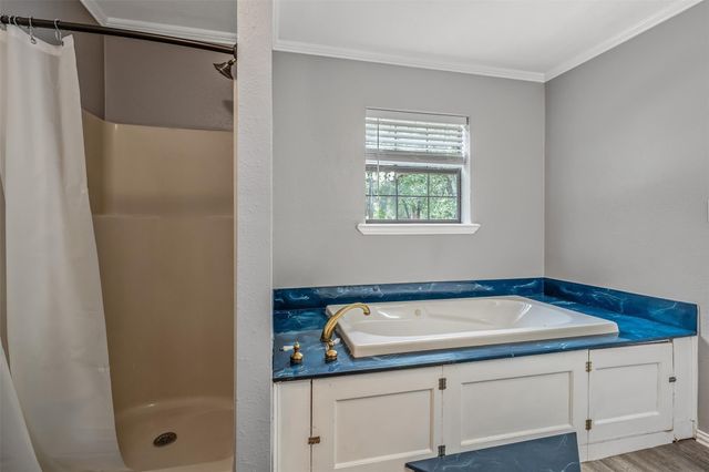 14486 Vz County Road 4811, Chandler, TX 75758