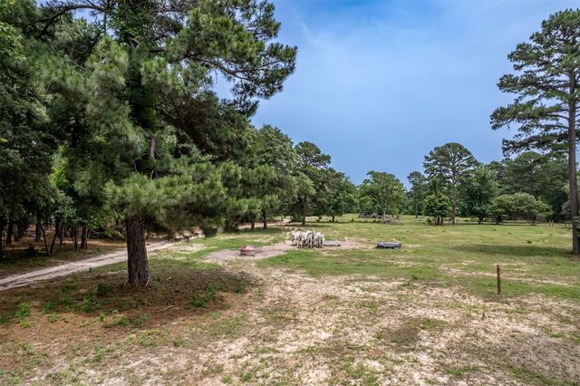 14486 Vz County Road 4811, Chandler, TX 75758