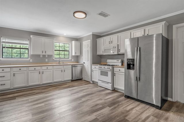 14486 Vz County Road 4811, Chandler, TX 75758