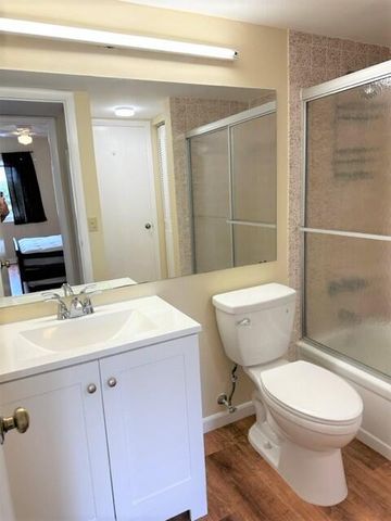 441 Pine Glen Lane D-2, Greenacres, FL 33463