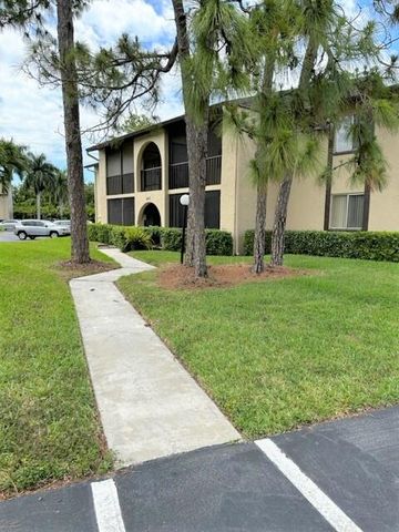 441 Pine Glen Lane D-2, Greenacres, FL 33463