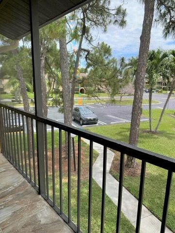441 Pine Glen Lane D-2, Greenacres, FL 33463